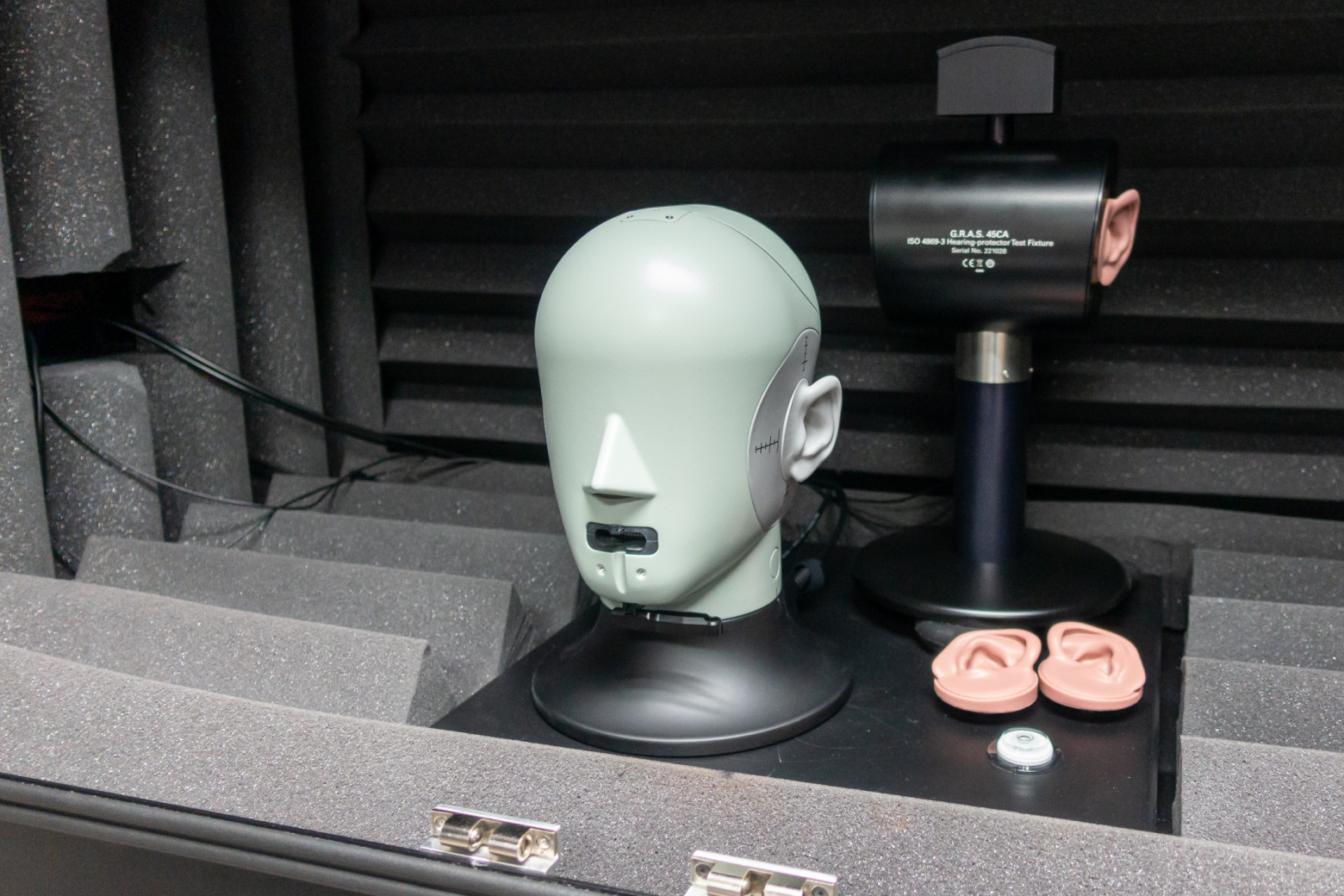 И как бы нам померить АЧХ драйверов имитируя ушной канал.